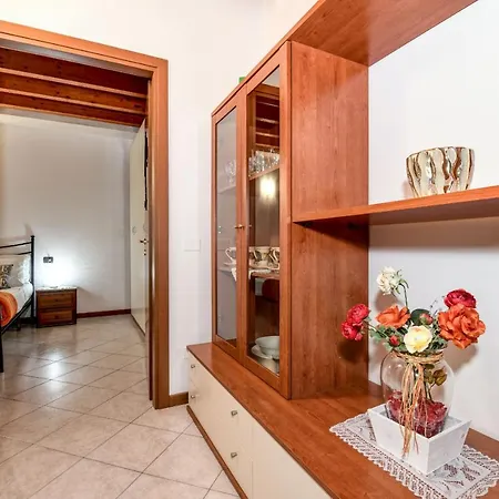 Desenzanoloft Eridania With Private Garden And Pool Apartment