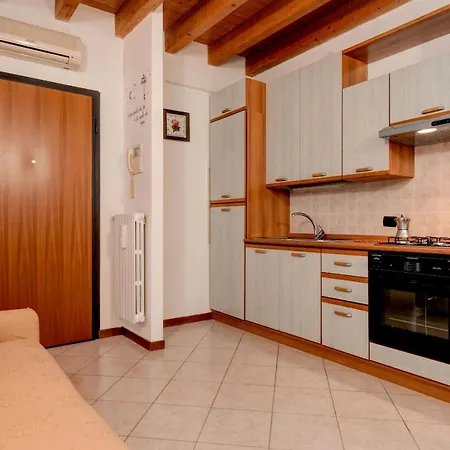 Apartment Desenzanoloft Eridania With Private Garden And Pool
